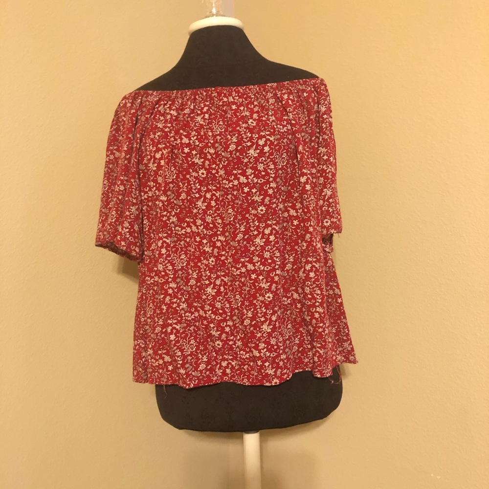 Off the shoulder blouse ❤️